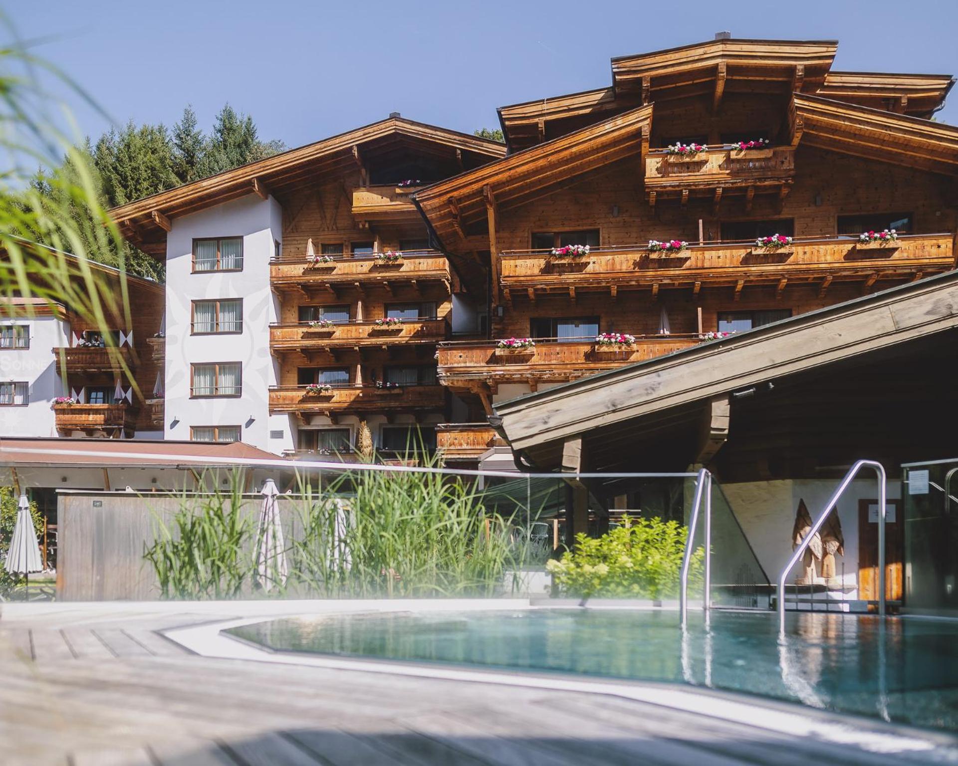 Hotel Die Sonne Saalbach-Hinterglemm Exterior foto